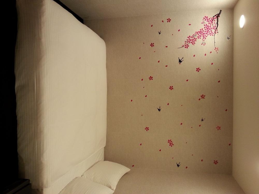 Holiday Fun Hostel Taipei Esterno foto
